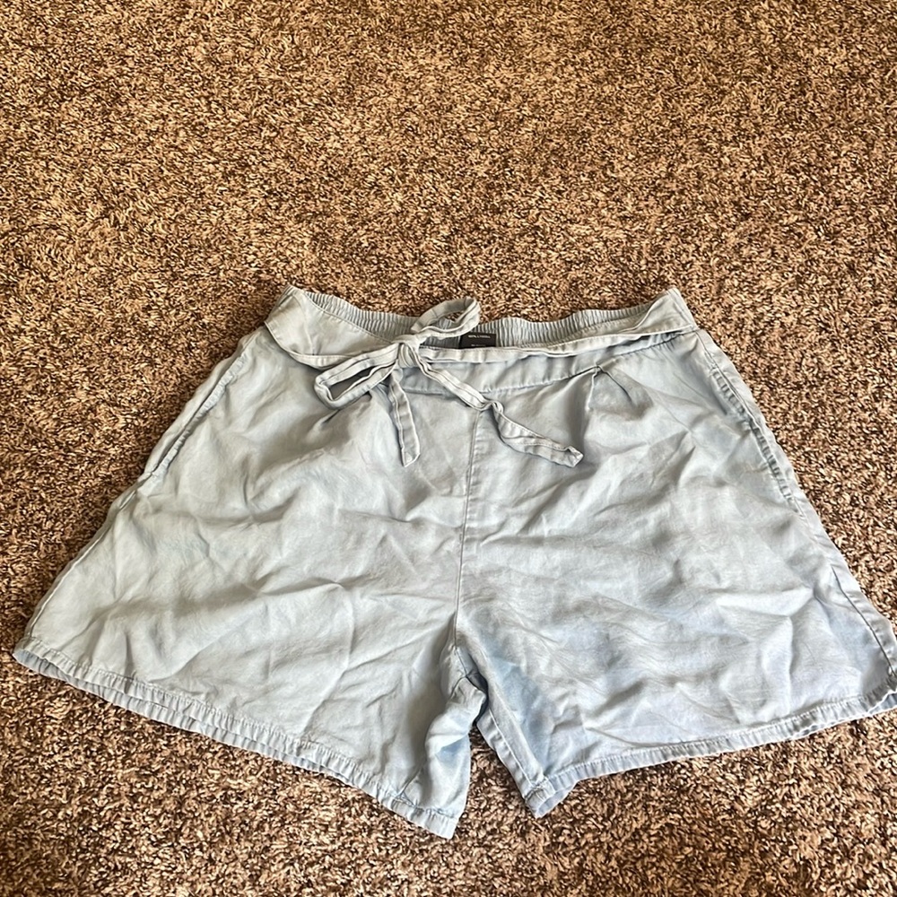 Blue flowy shorts